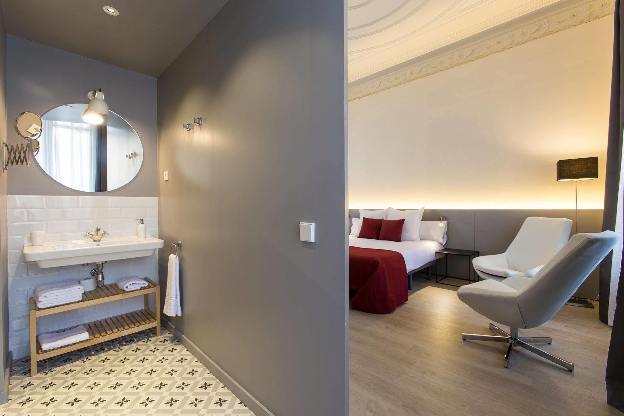 Izaila Plaza Catalunya Hotel Barcelona Luaran gambar
