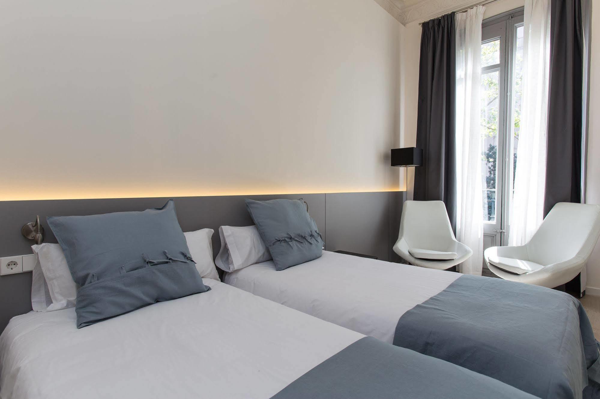 Izaila Plaza Catalunya Hotel Barcelona Luaran gambar