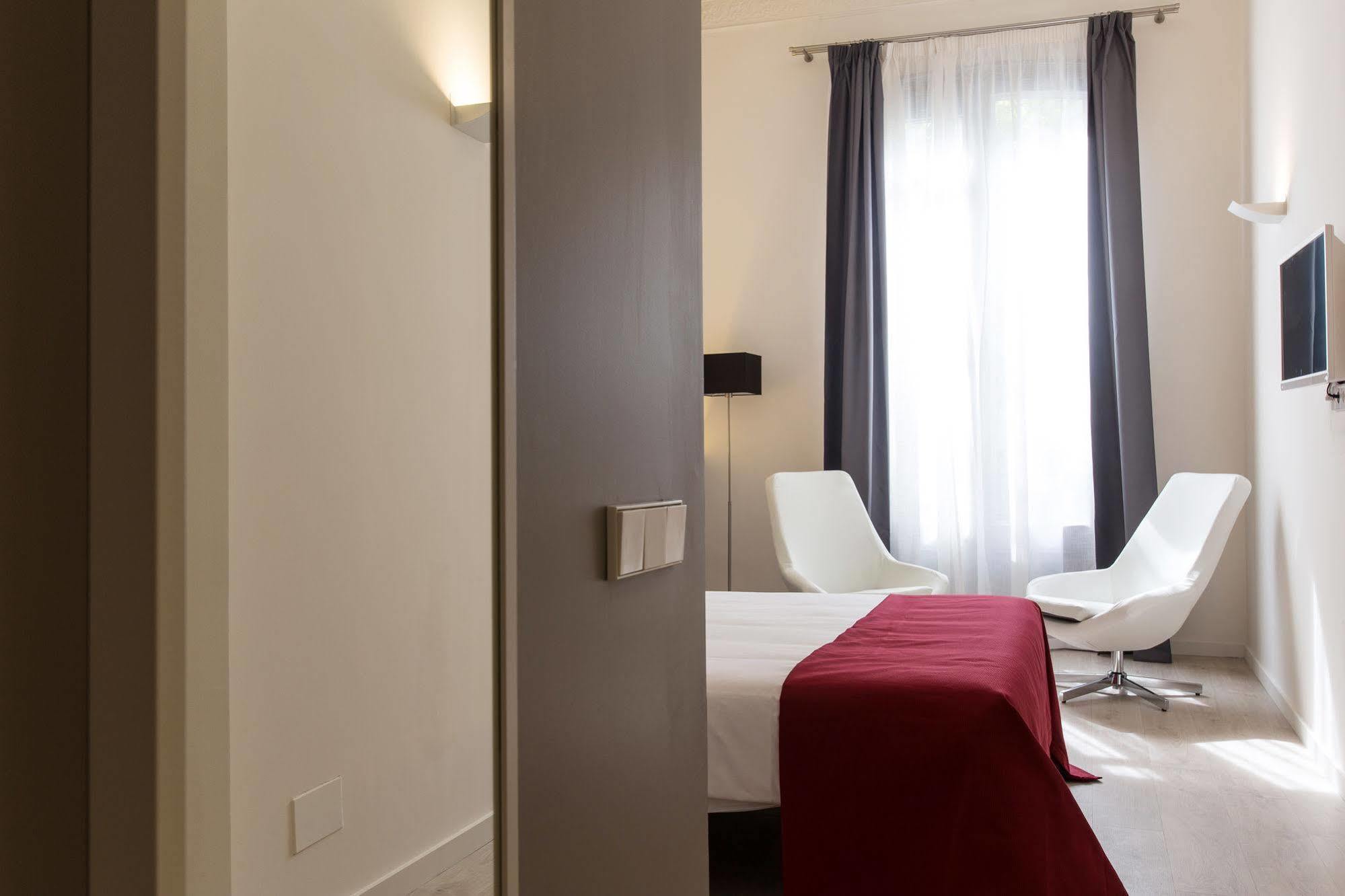 Izaila Plaza Catalunya Hotel Barcelona Luaran gambar