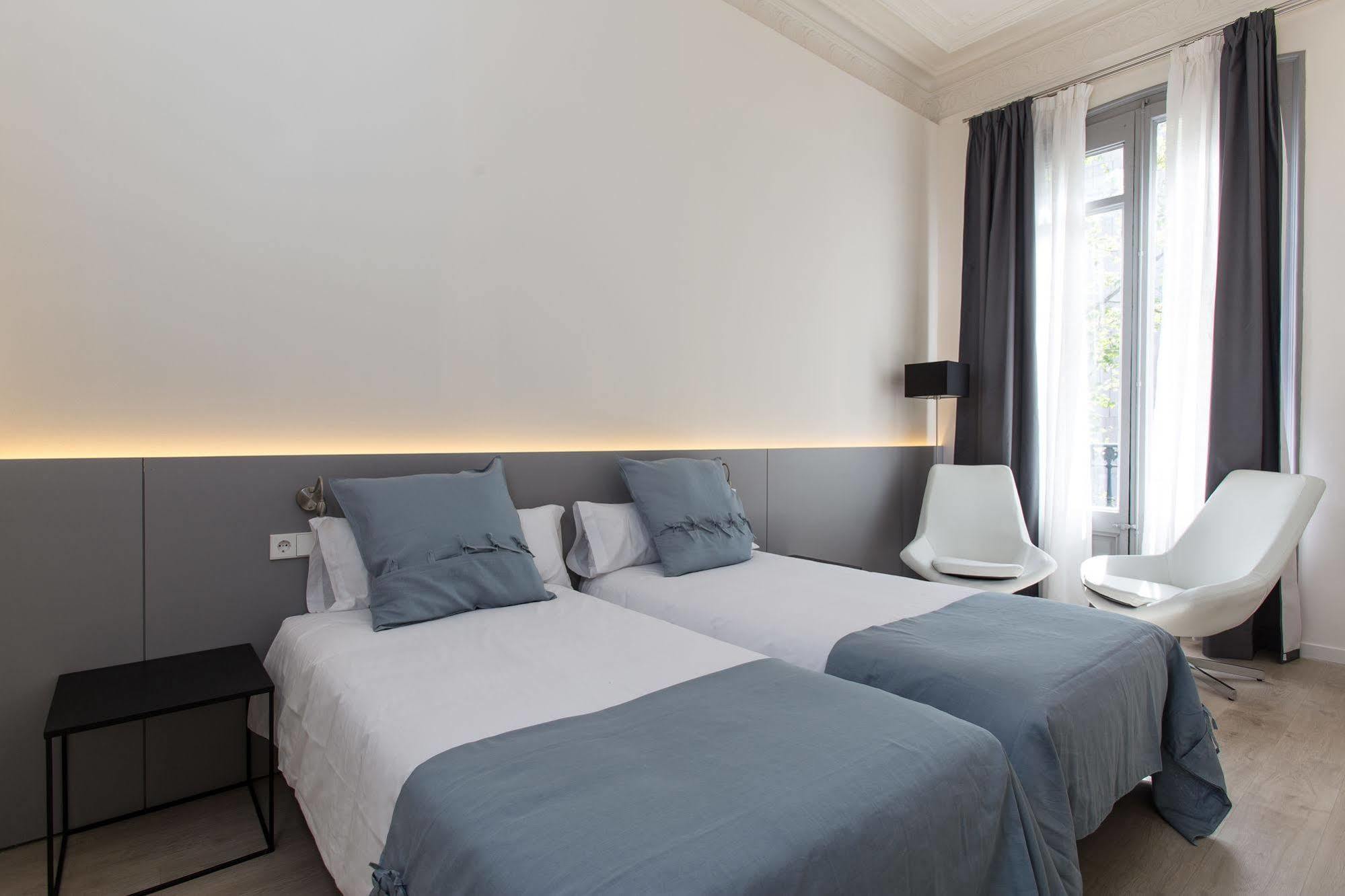 Izaila Plaza Catalunya Hotel Barcelona Luaran gambar